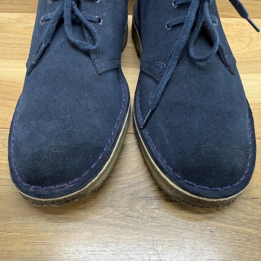 Clarks‎ Charles F Stead Chukka Boots Womens 8 M Navy Blue Suede Ankle